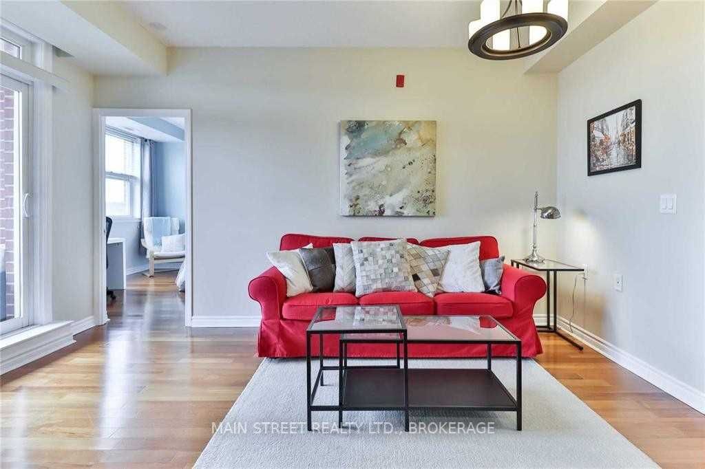 15450 Yonge Street #304