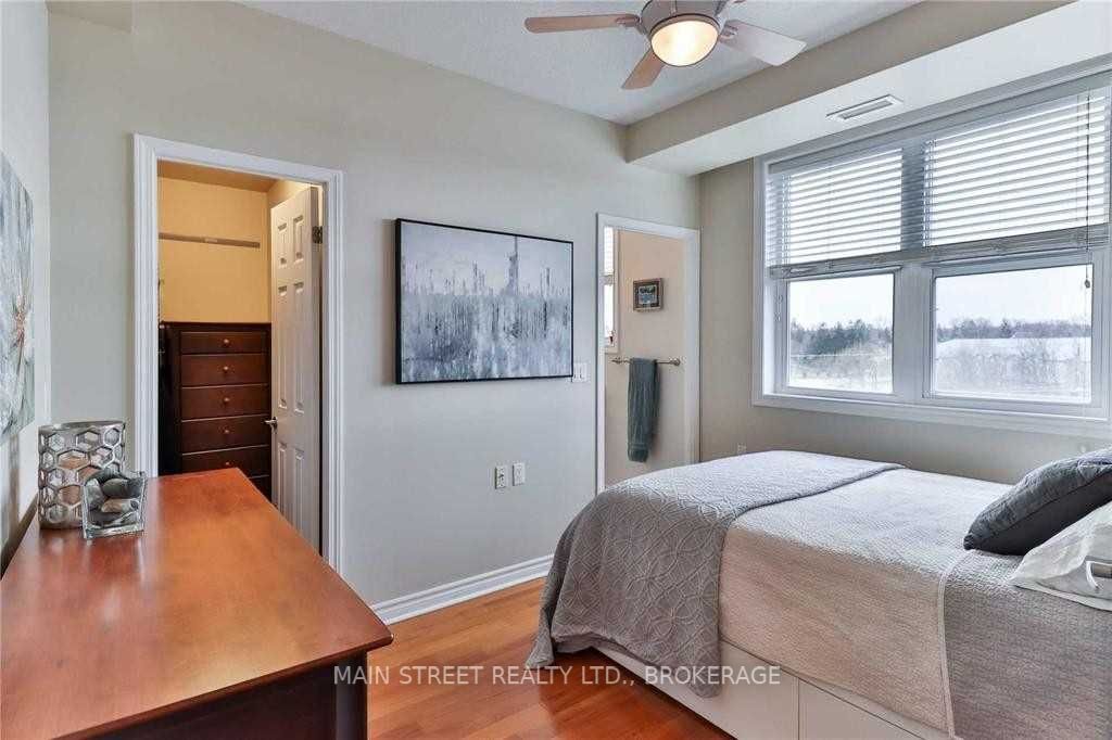 15450 Yonge Street #304