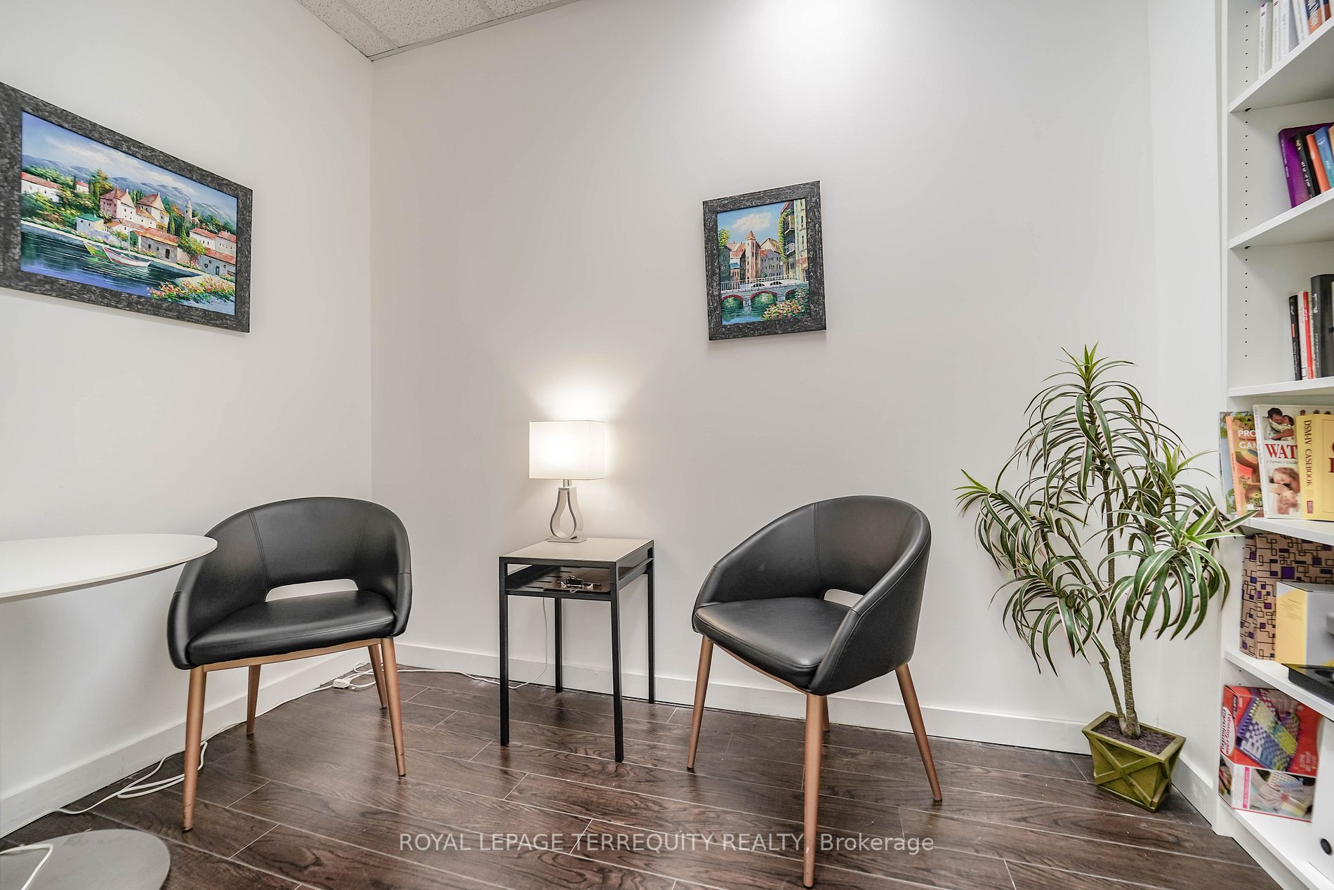 7191 Yonge St, #1014
