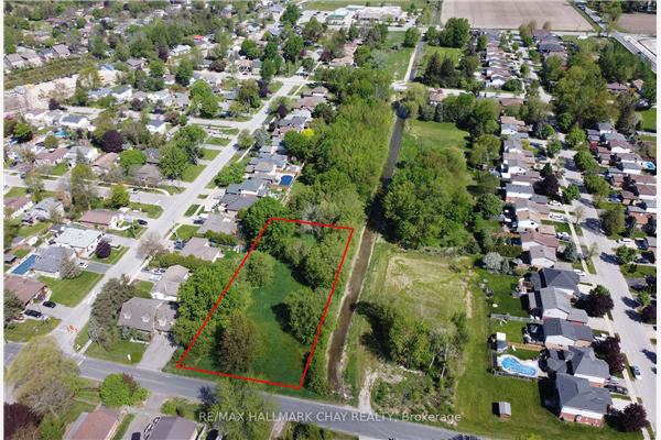 6 Stewart St E, New Tecumseth