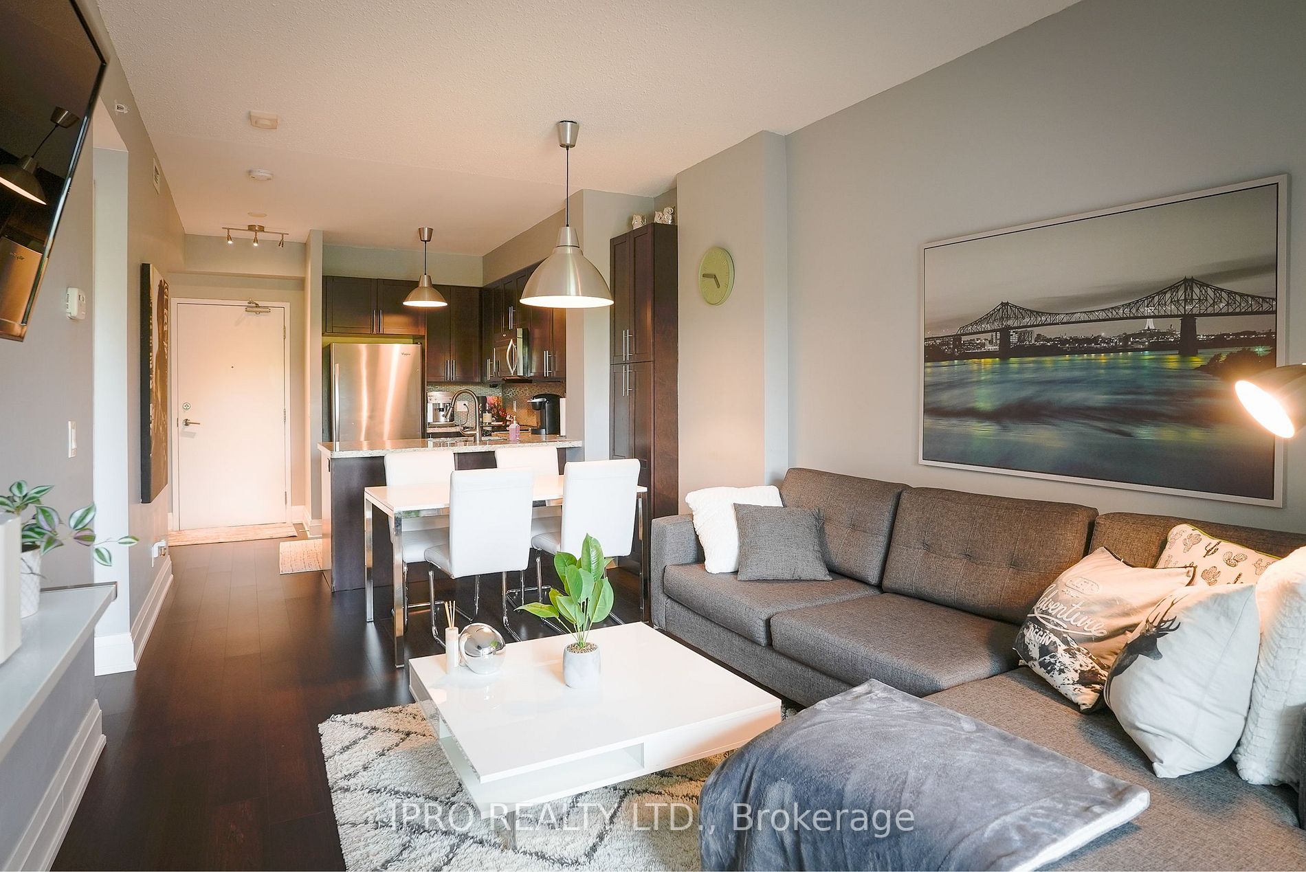 8302 Islington Ave W, #414
