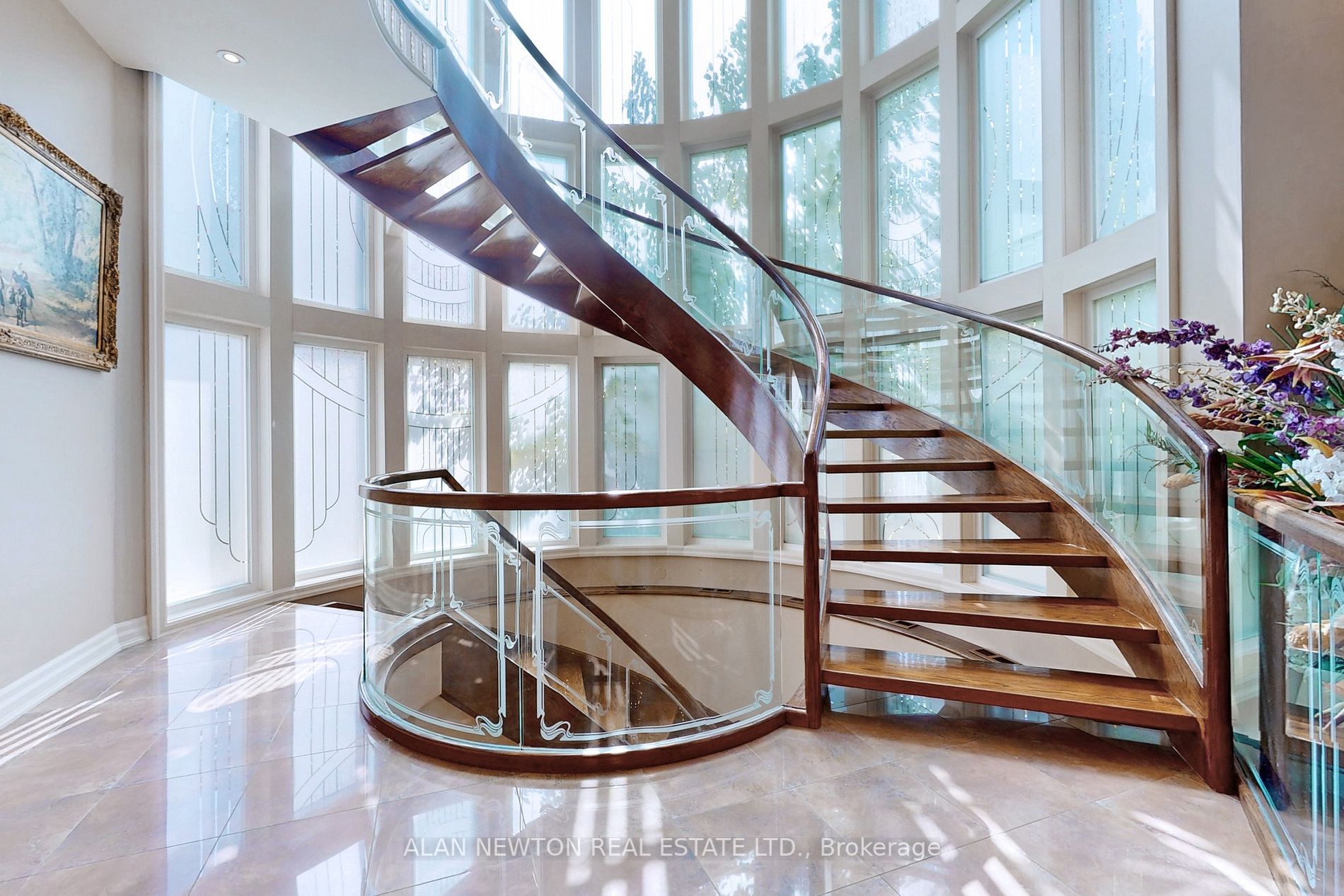 38 Thornridge Dr