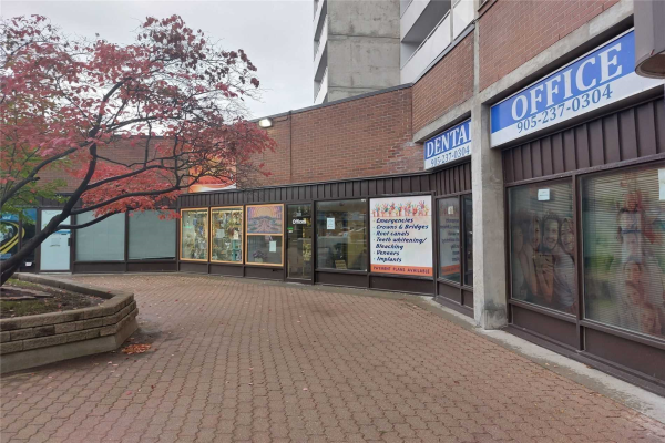 10330 Yonge St, Richmond Hill