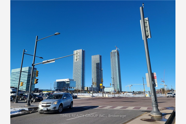 5 Buttermill Ave, Vaughan