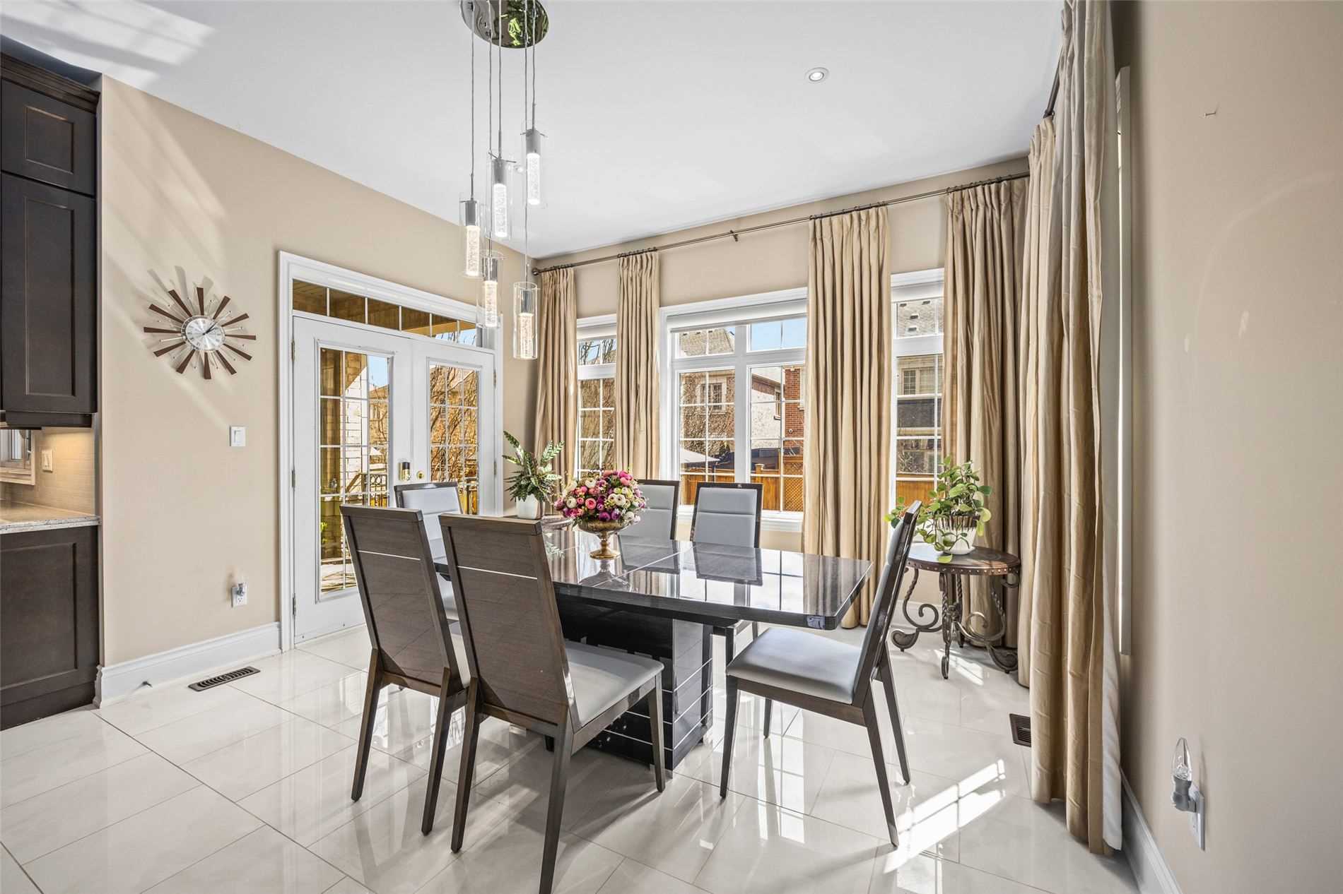 244 Grand Vellore Cres