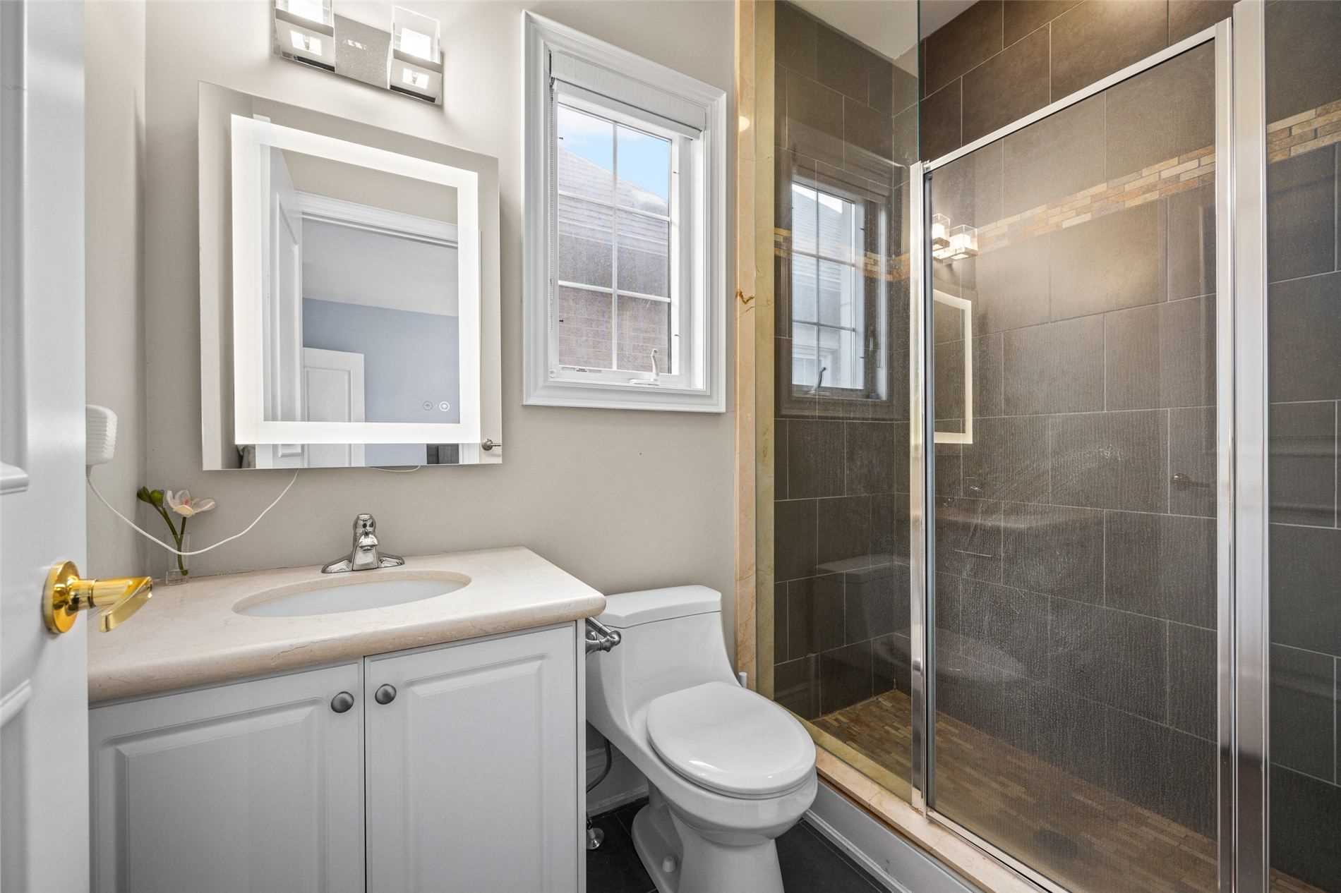 244 Grand Vellore Cres