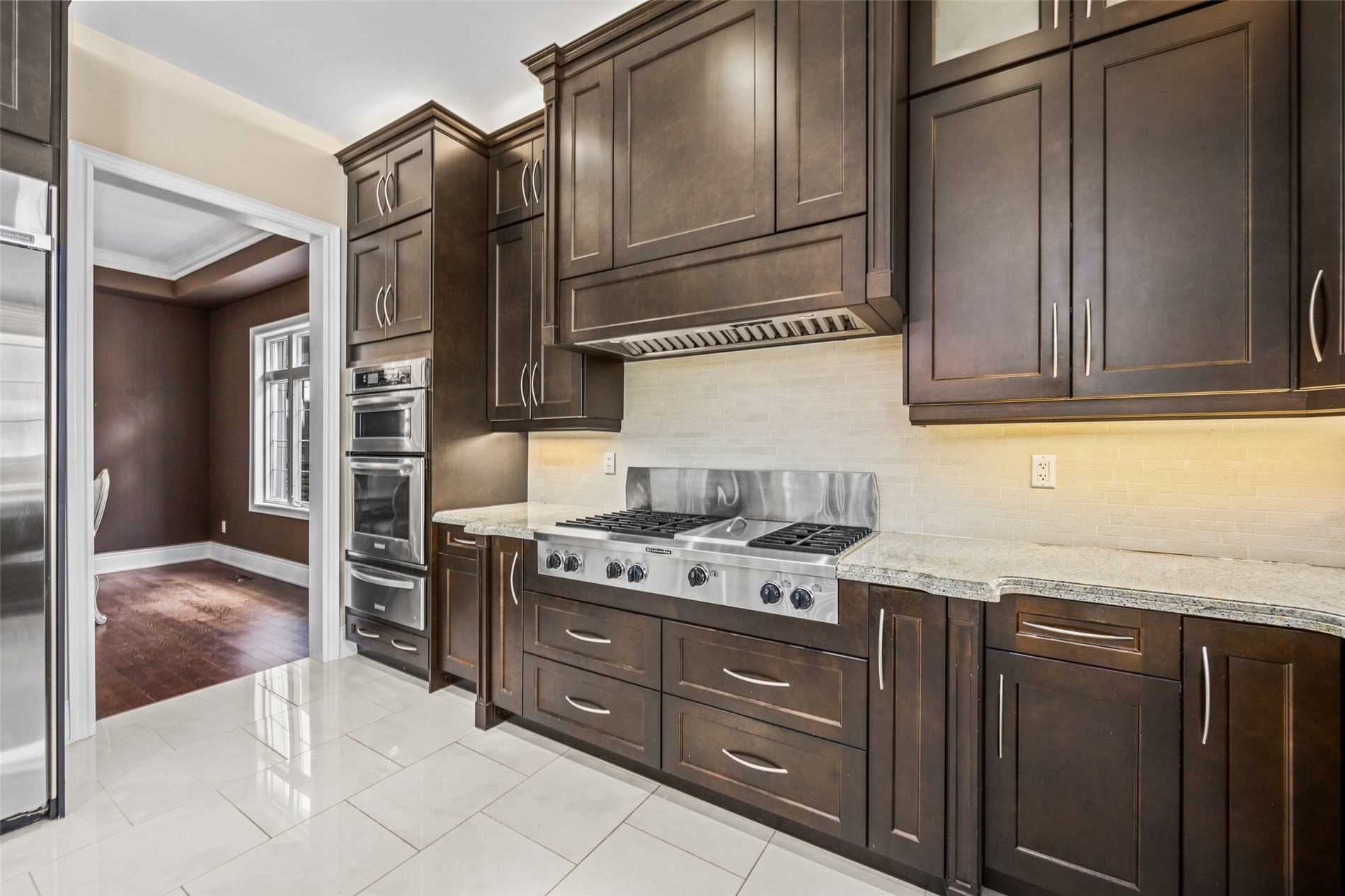 244 Grand Vellore Cres
