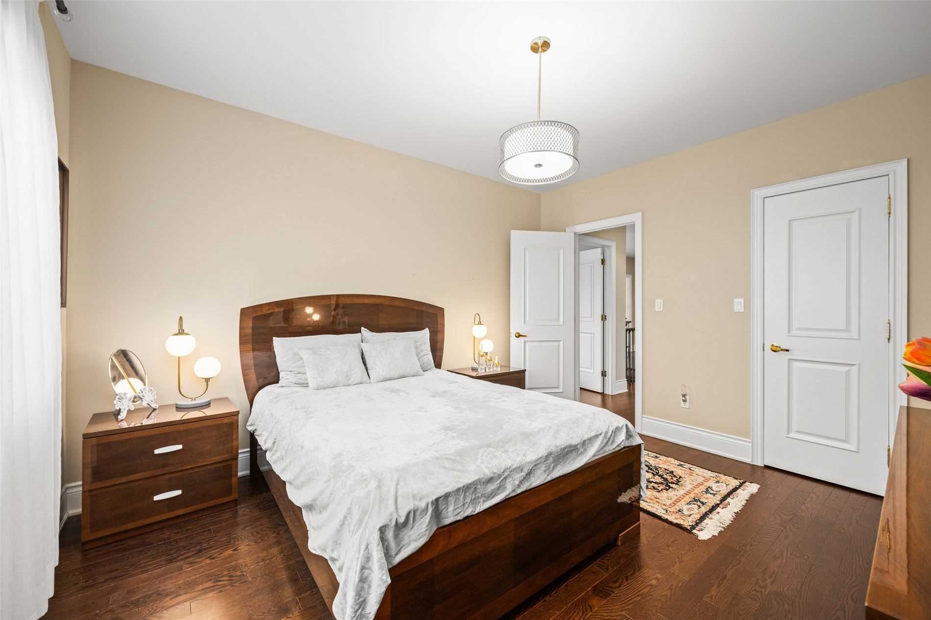 244 Grand Vellore Cres