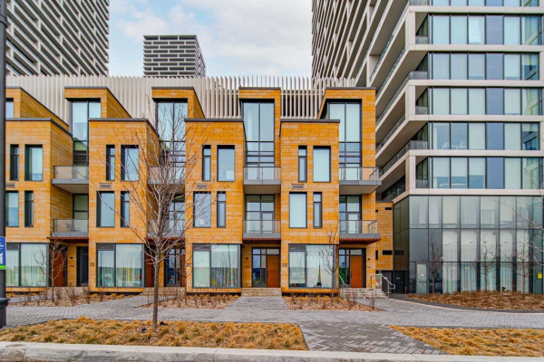7 Buttermill Ave, Vaughan