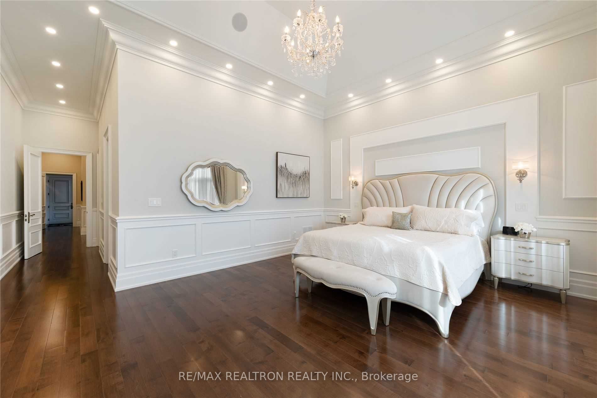 223 Crestwood Rd