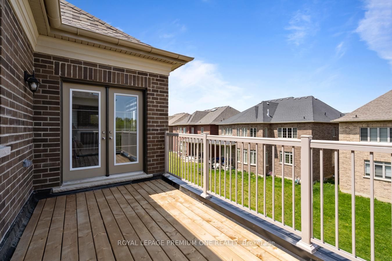 50 Appleyard Avenue