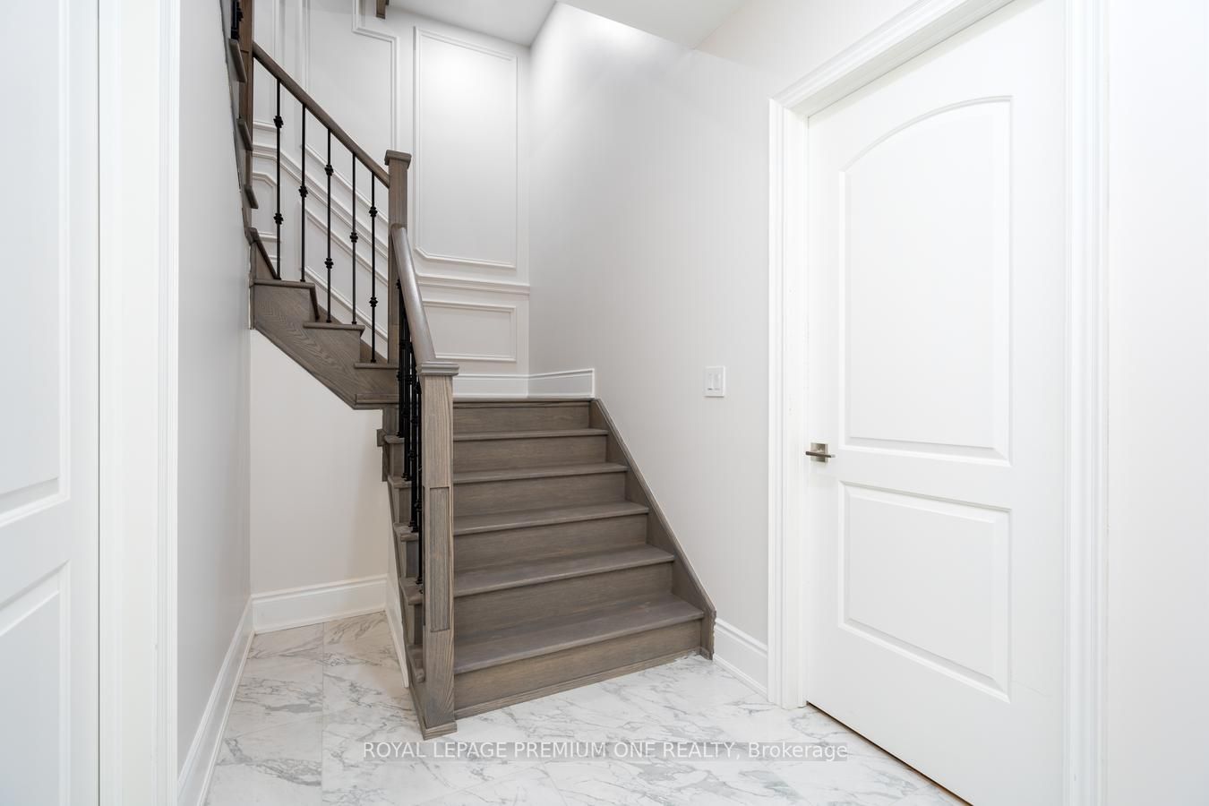 50 Appleyard Avenue