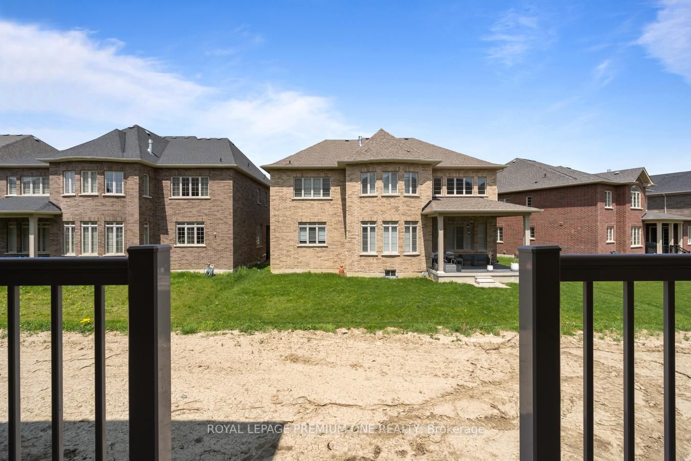 50 Appleyard Avenue