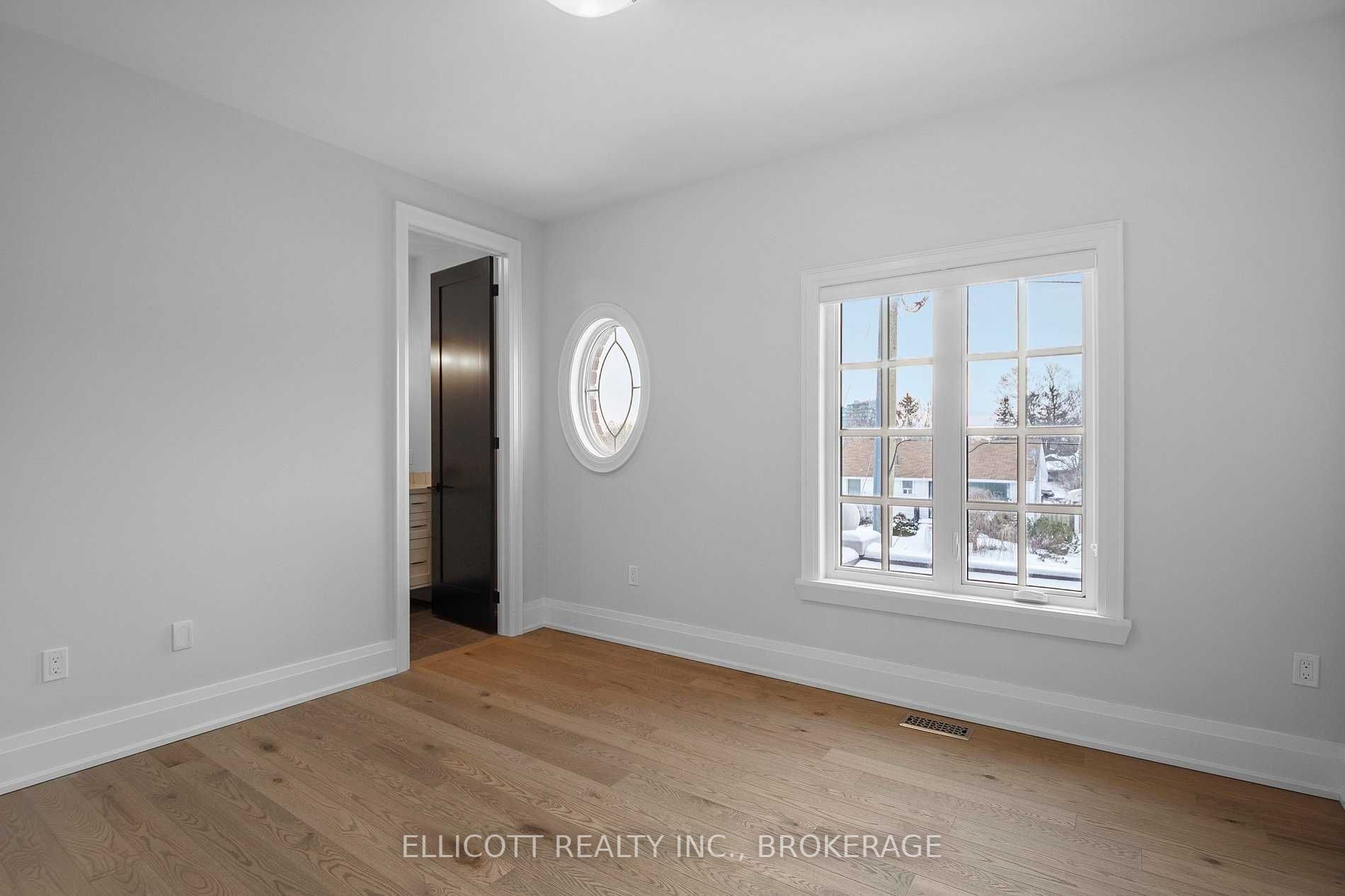 184 Richmond St