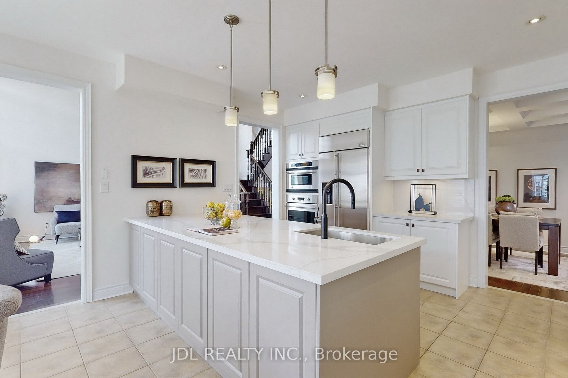 67 Lady Fenyrose Ave