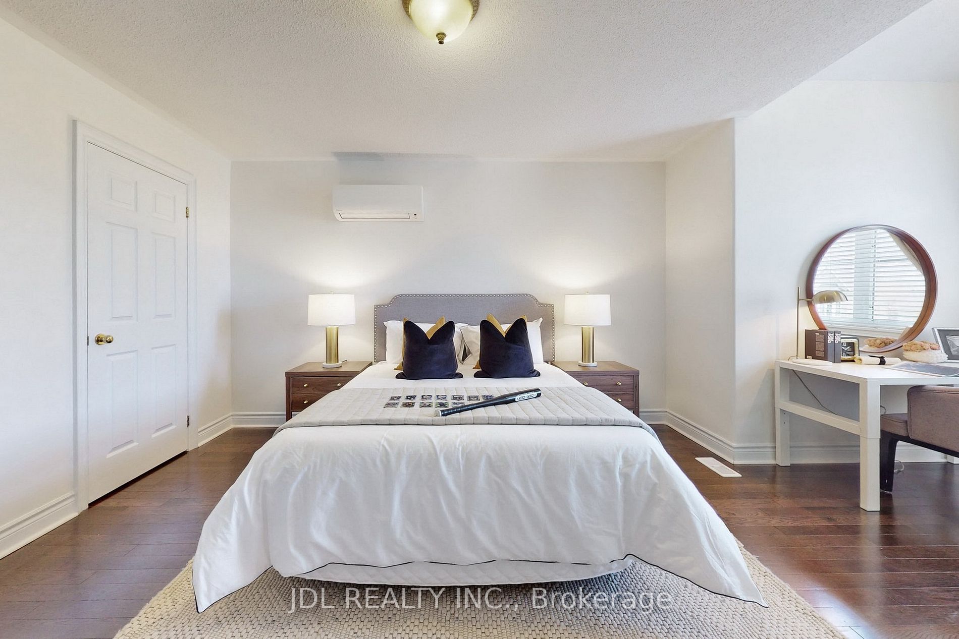 67 Lady Fenyrose Ave