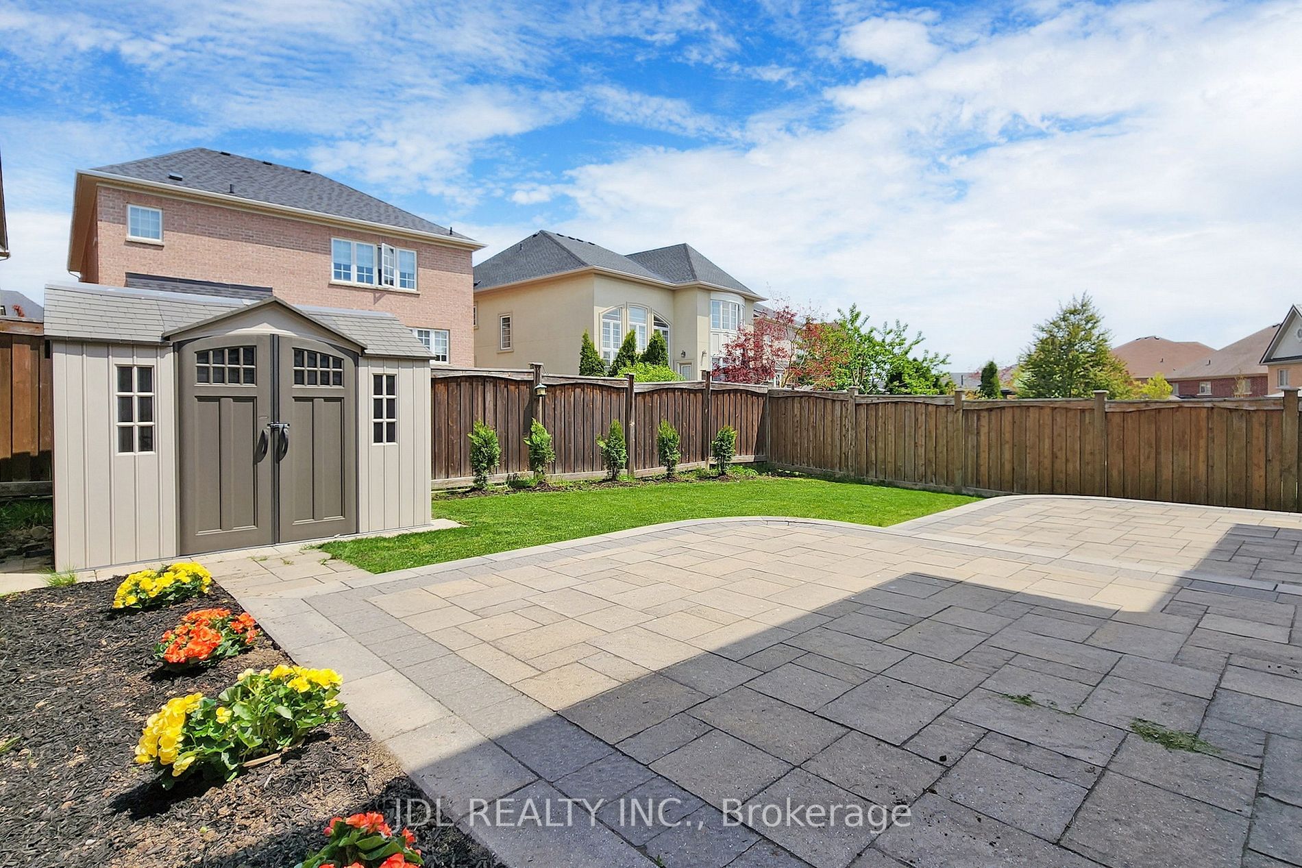 67 Lady Fenyrose Ave