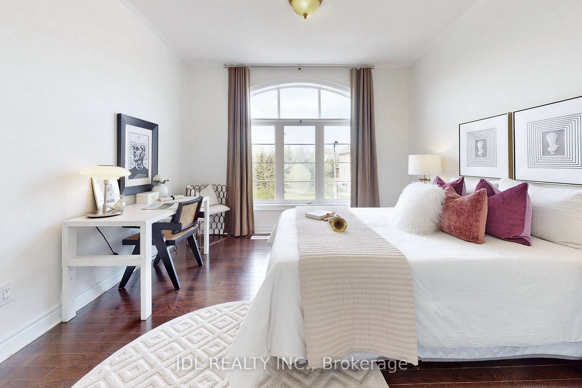 67 Lady Fenyrose Ave