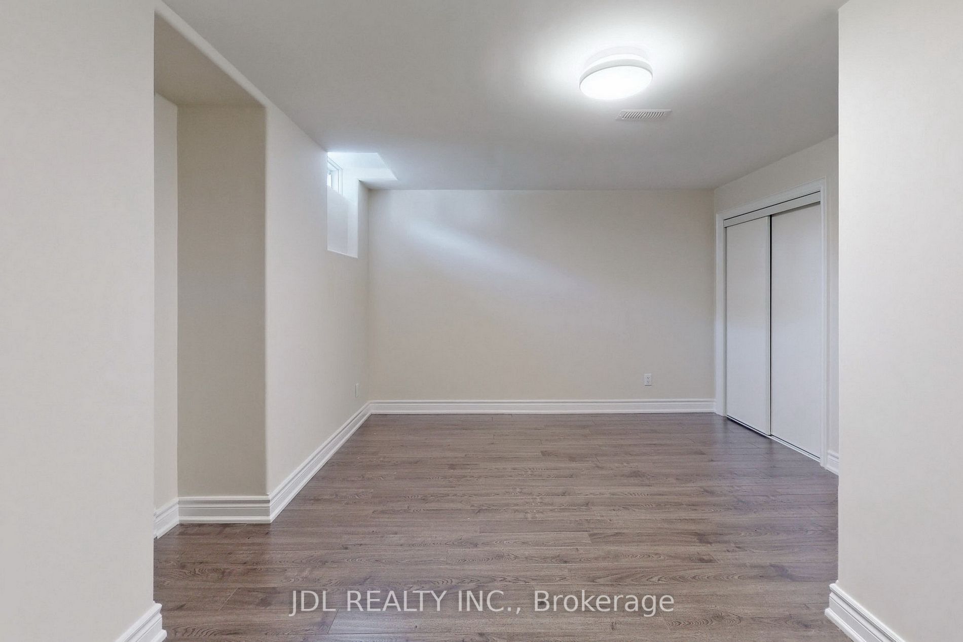 67 Lady Fenyrose Ave