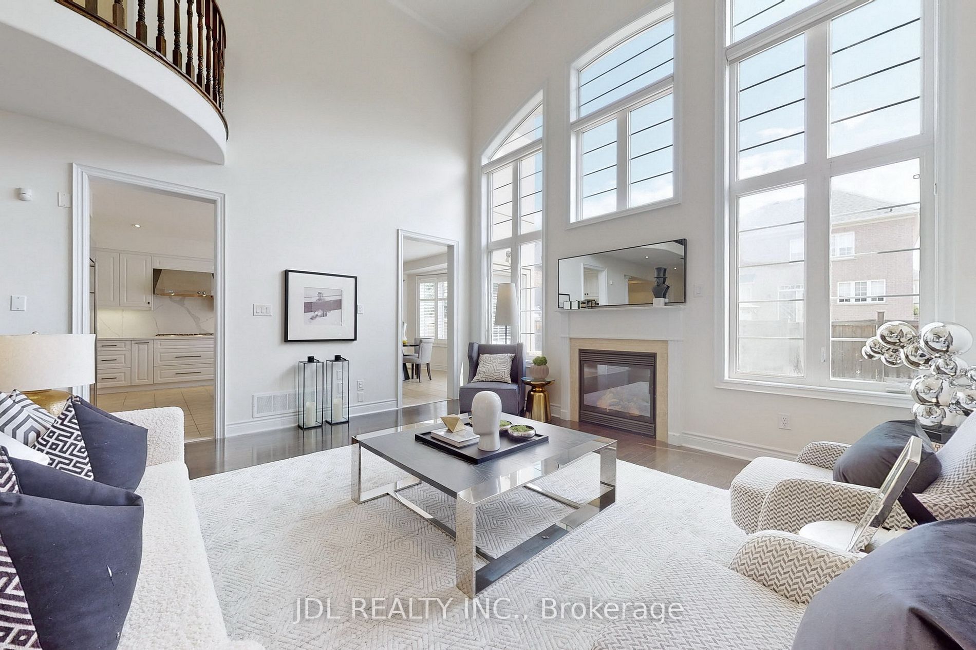 67 Lady Fenyrose Ave