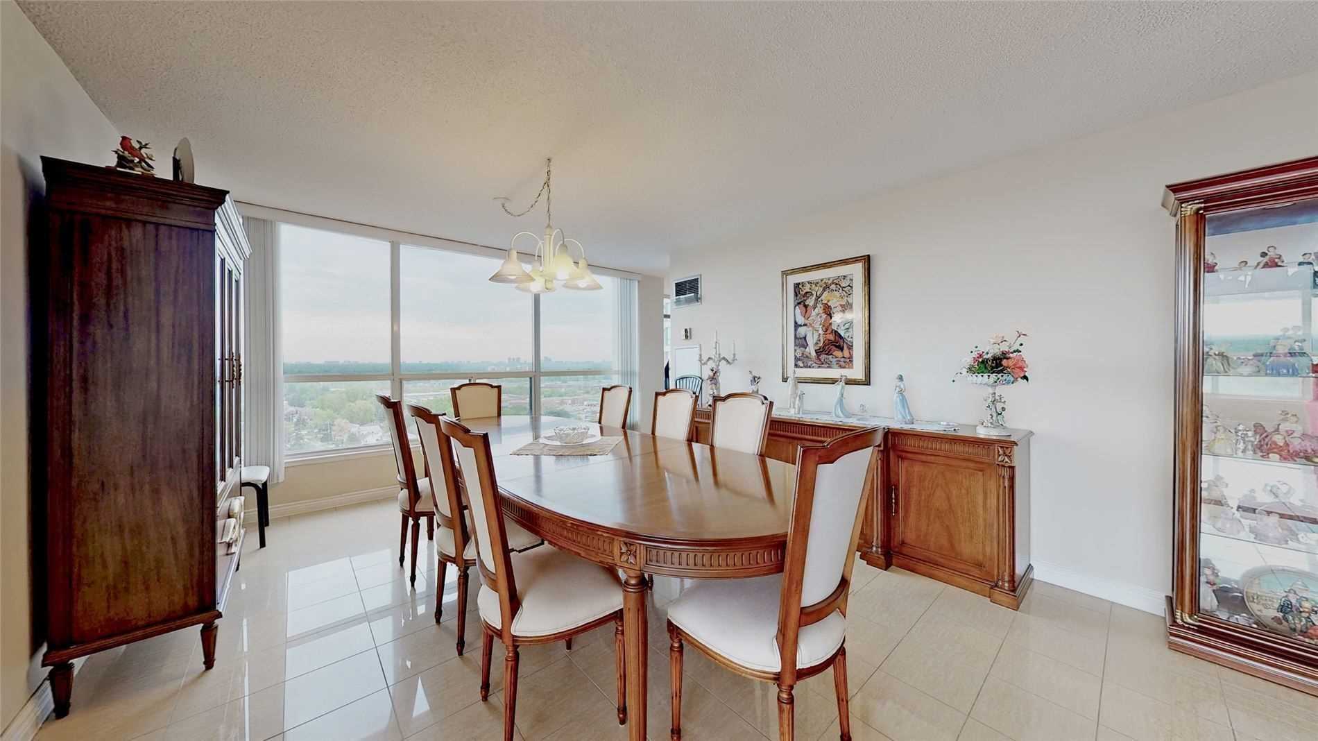 1 Clark Ave W, #1604