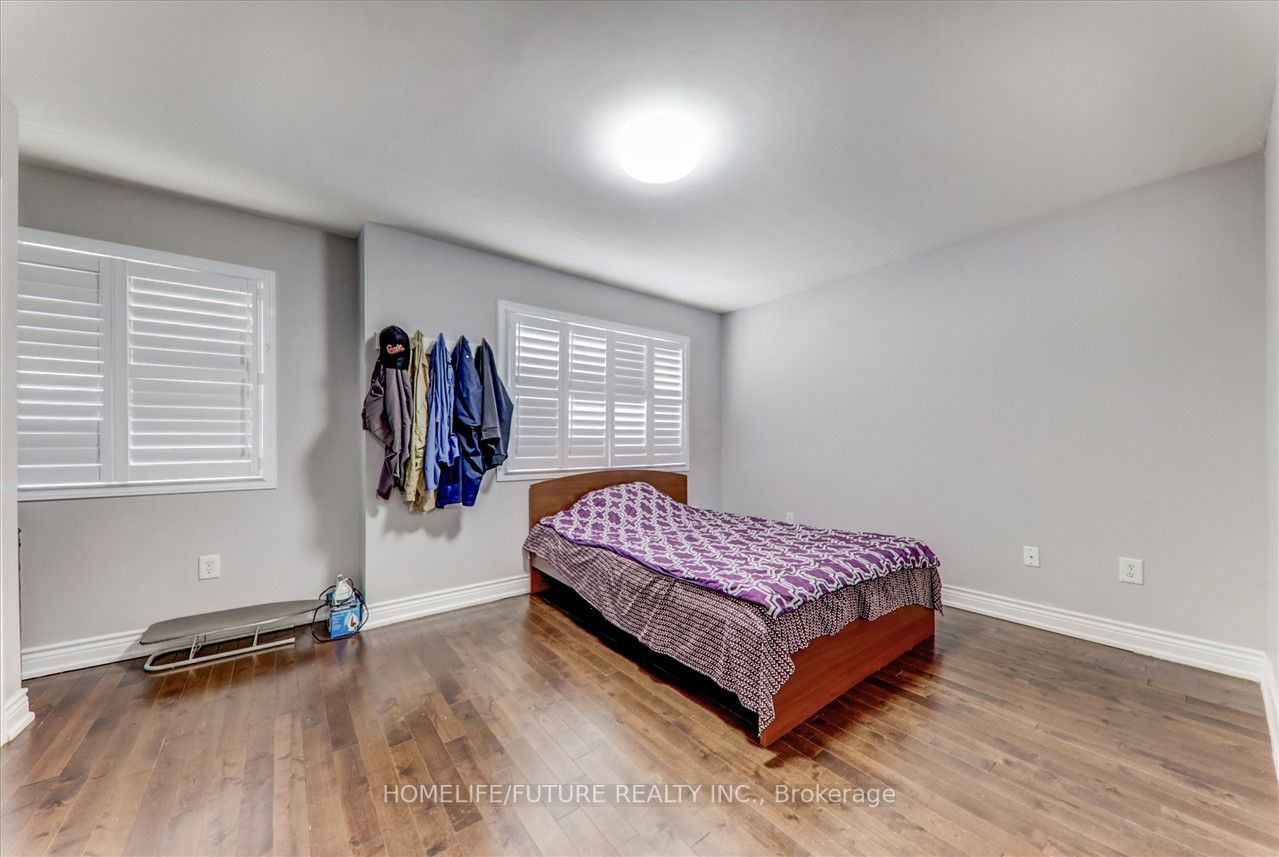 112 Guinevere Road