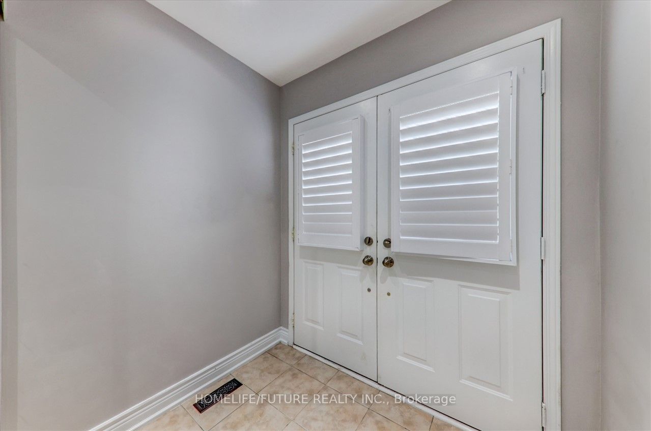 112 Guinevere Road