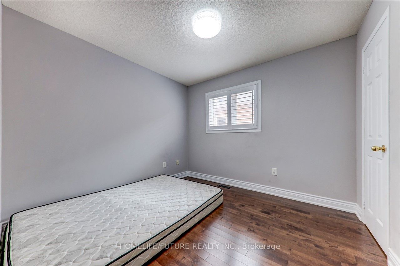 112 Guinevere Road