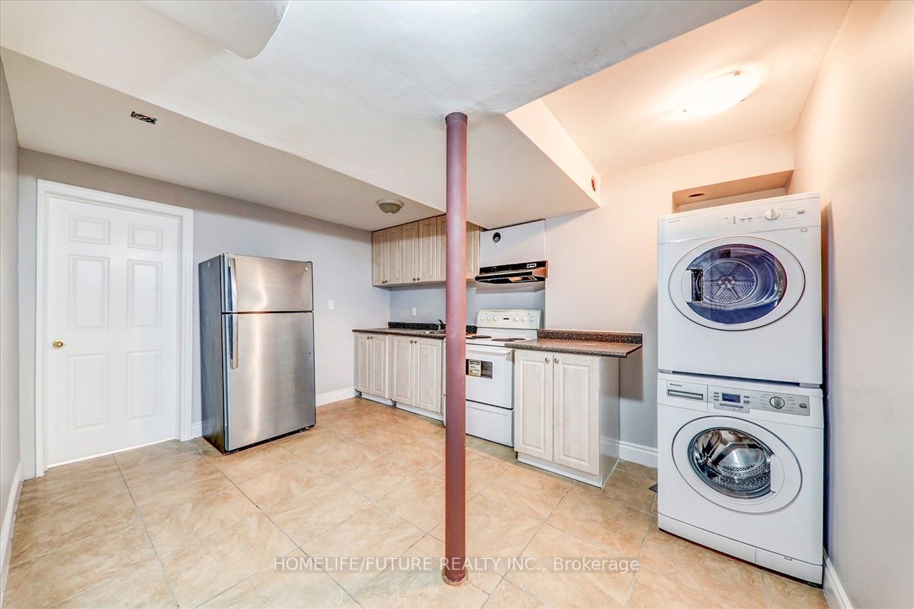 112 Guinevere Road