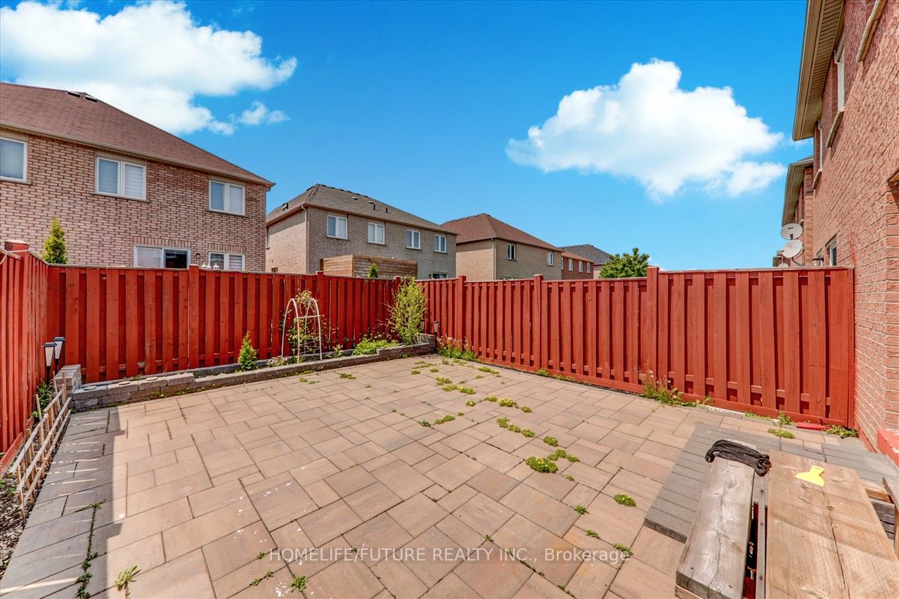 112 Guinevere Road