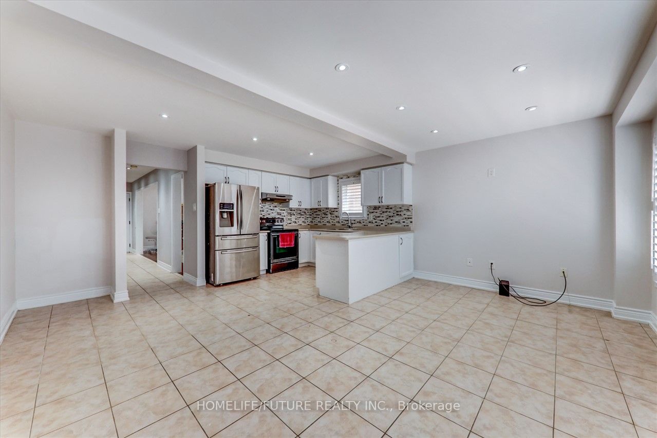 112 Guinevere Road