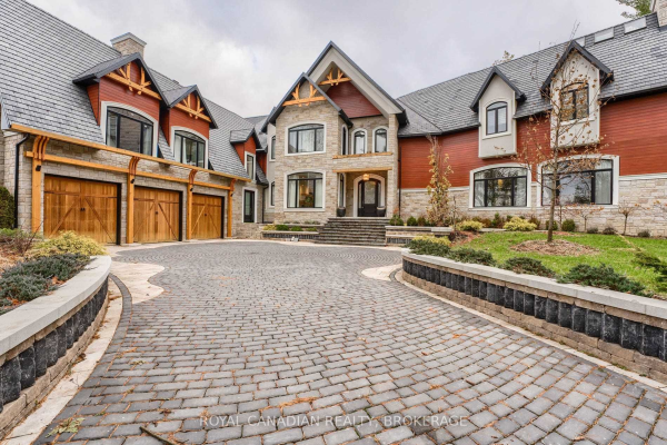 15 Glenview Heights Lane, King