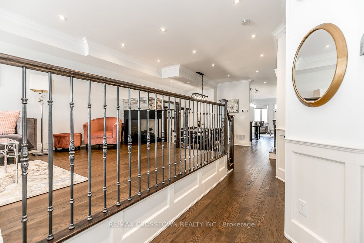 22 Fergus Ave