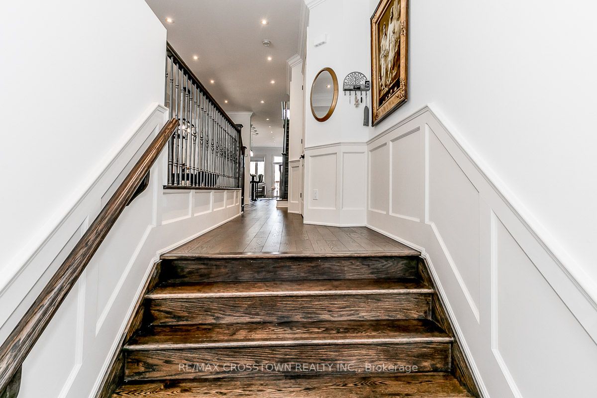 22 Fergus Ave