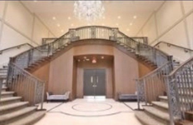 9909 Pine Valley Dr, #319