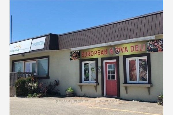 7896 Yonge St, Innisfil