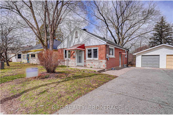 735 Srigley St, Newmarket