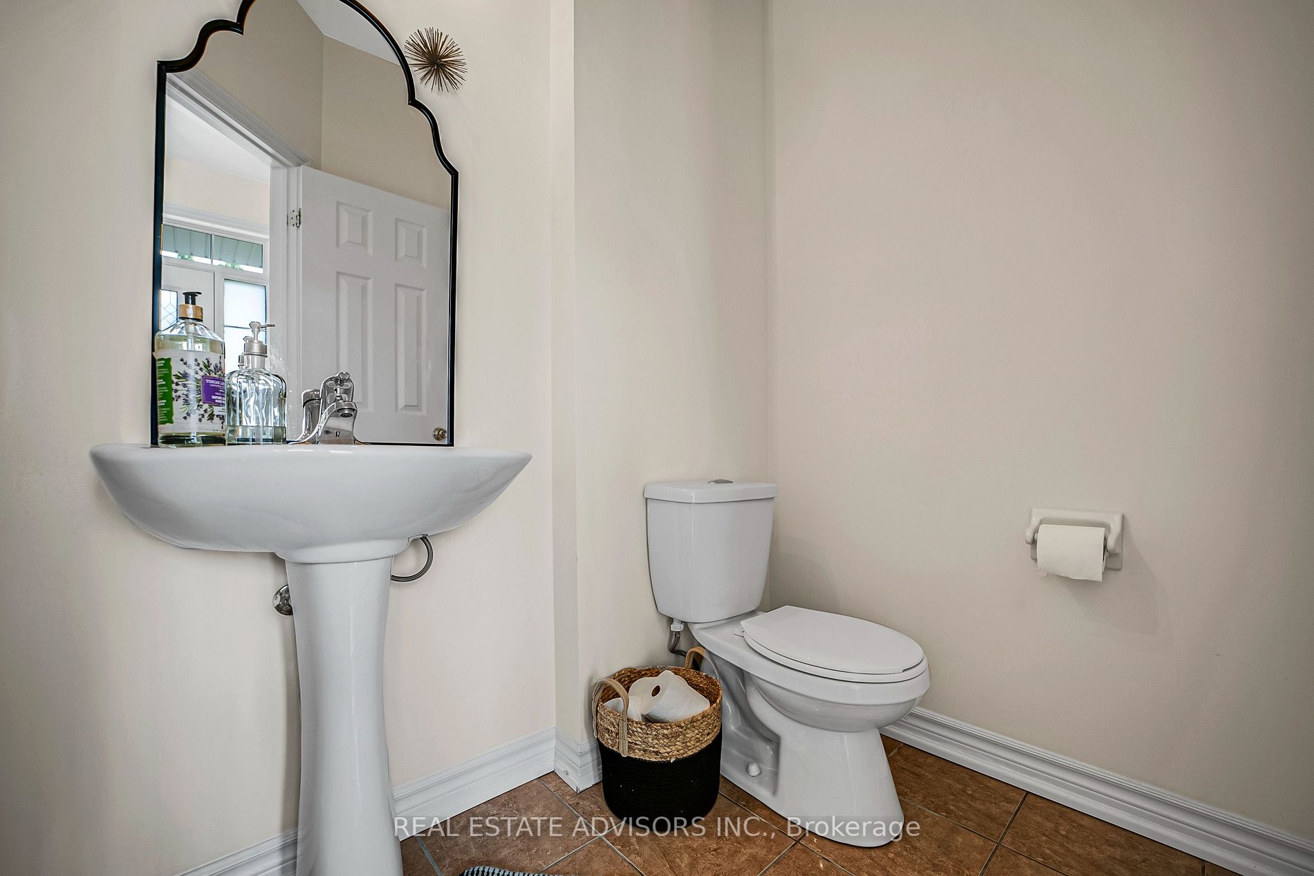 Listing N6018712 - Large Photo # 5