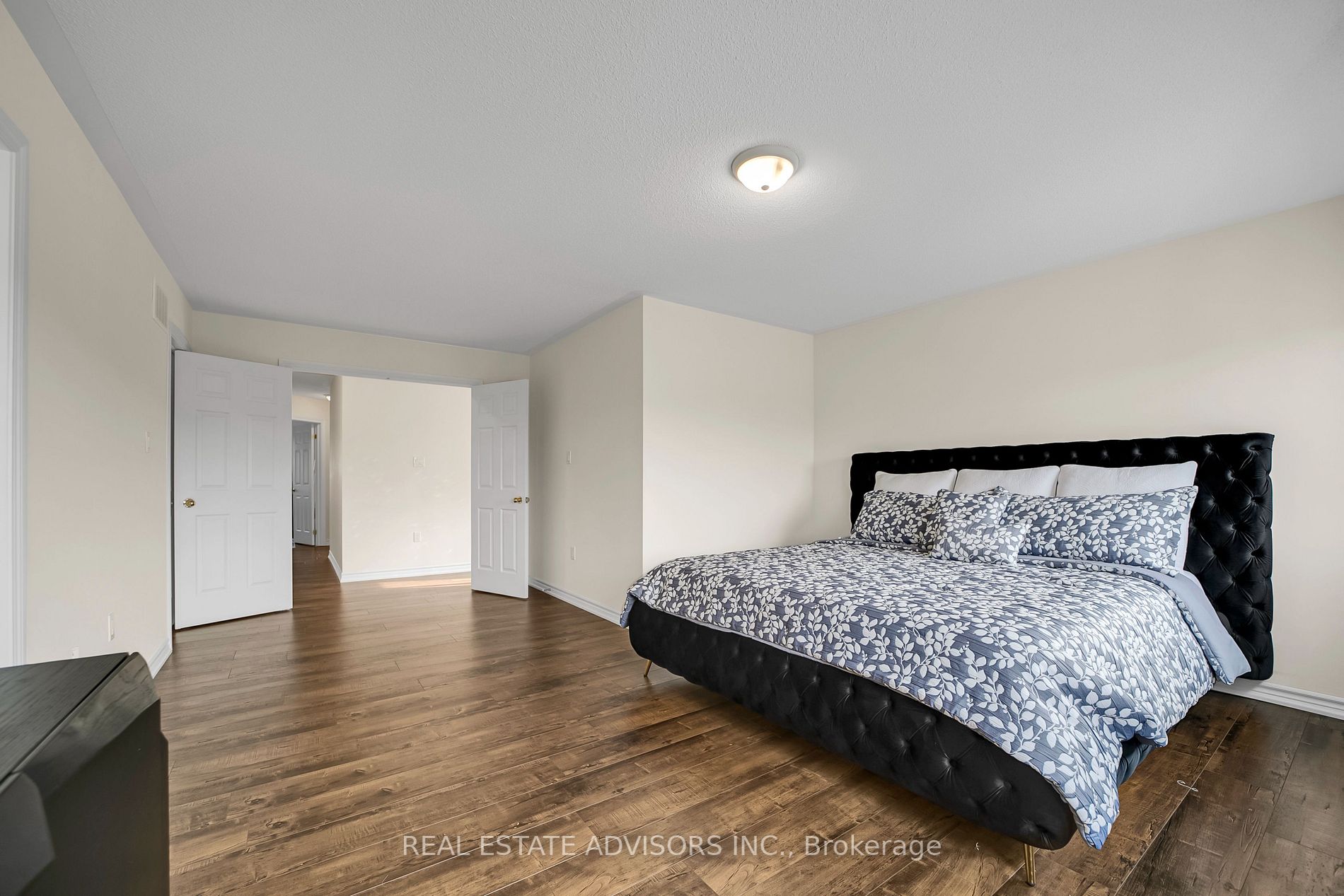 Listing N6018712 - Large Photo # 24