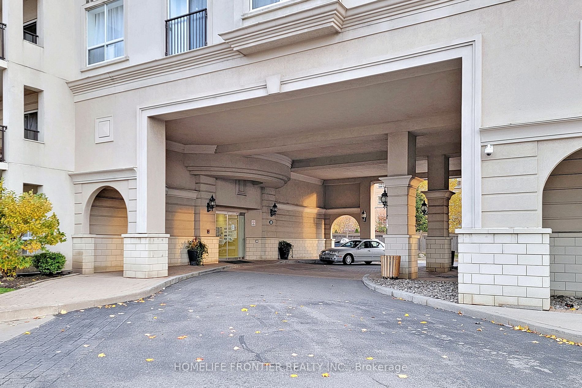 1 Maison Parc Crt, #718