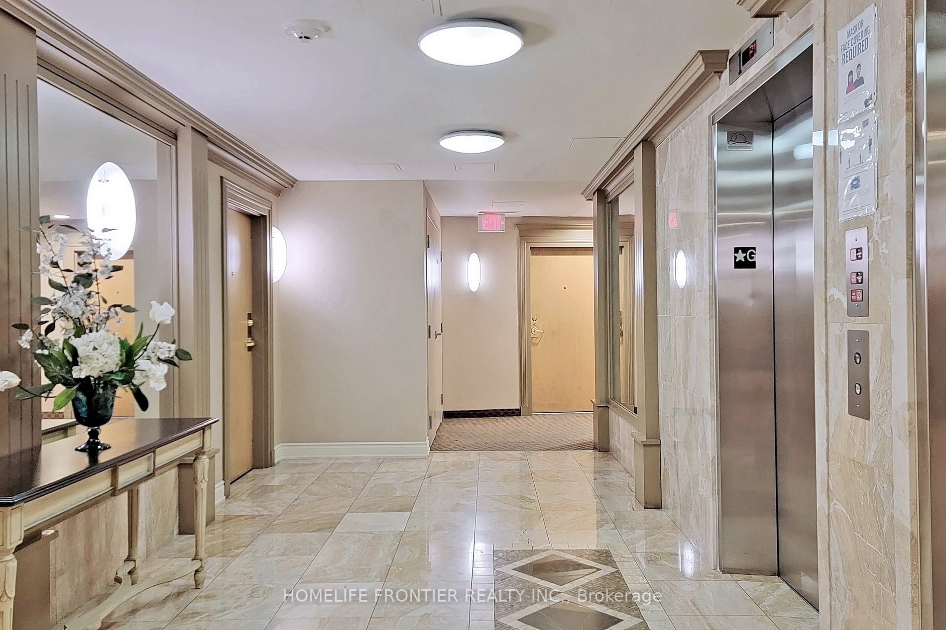 1 Maison Parc Crt, #718