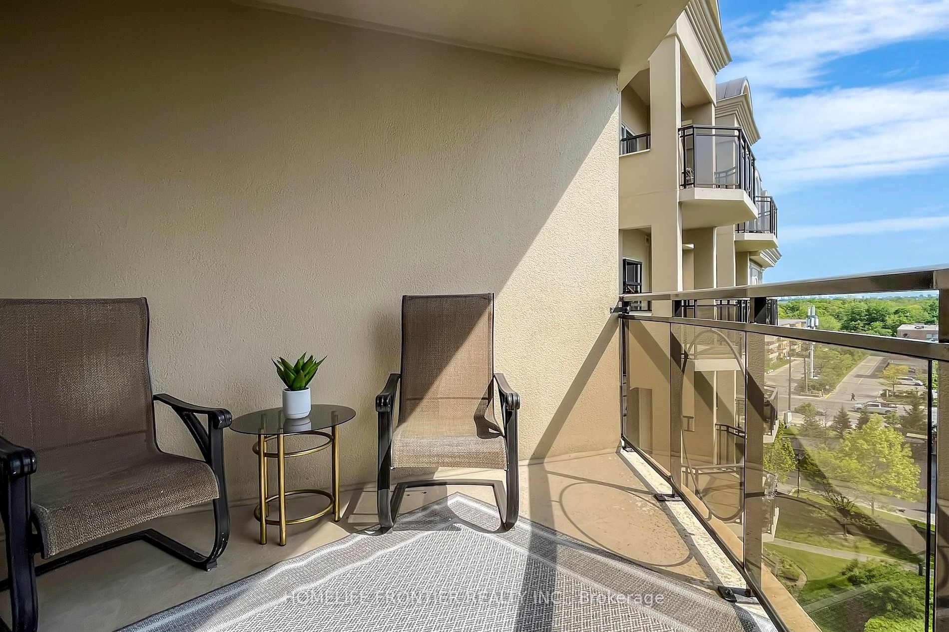 1 Maison Parc Crt, #718