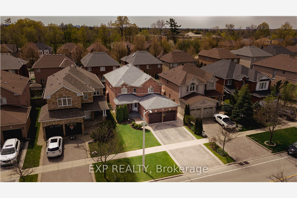 123 Canyon Hill Ave, Richmond Hill