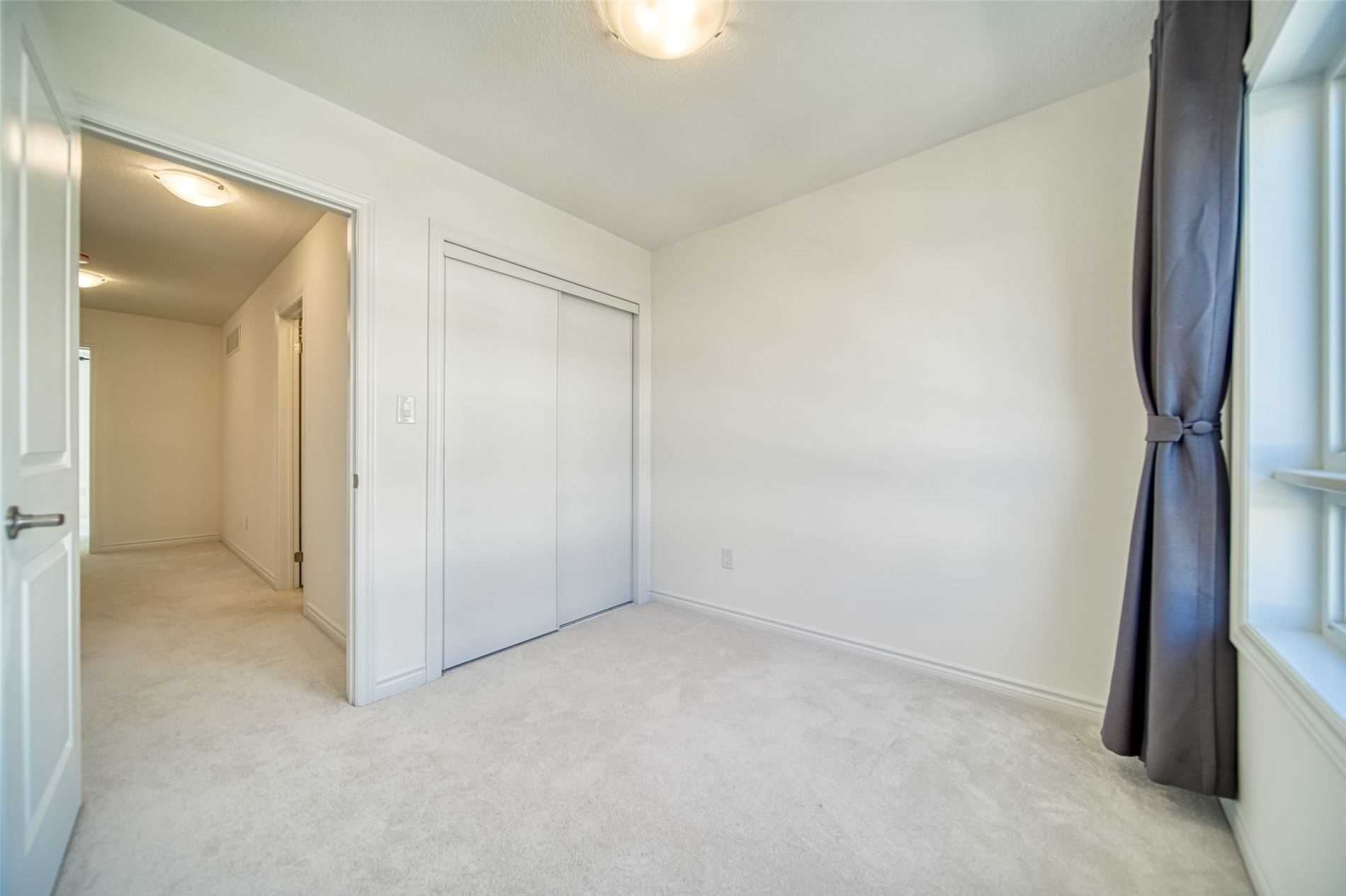 25 Chicago Lane