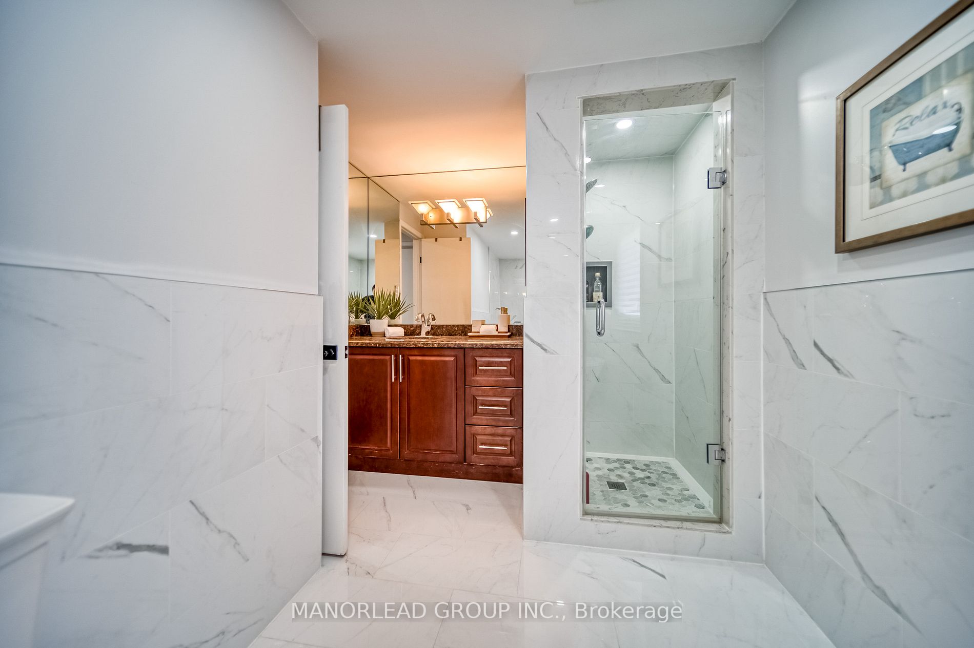 218 Langstaff Rd W