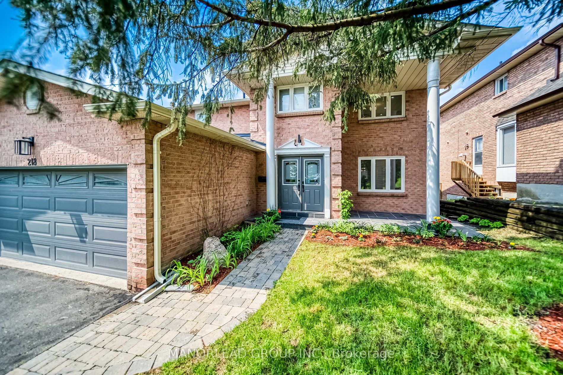 218 Langstaff Rd W