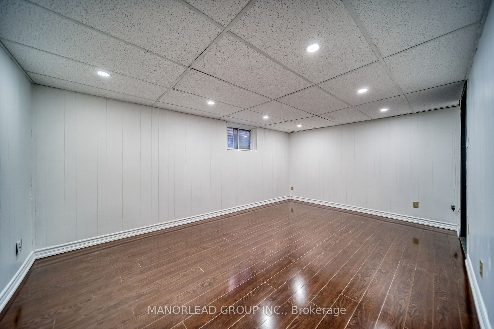 218 Langstaff Rd W