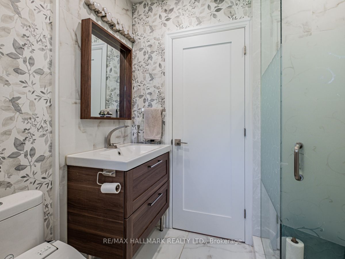 115 Lynwood Cres