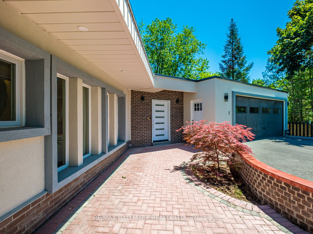 115 Lynwood Cres