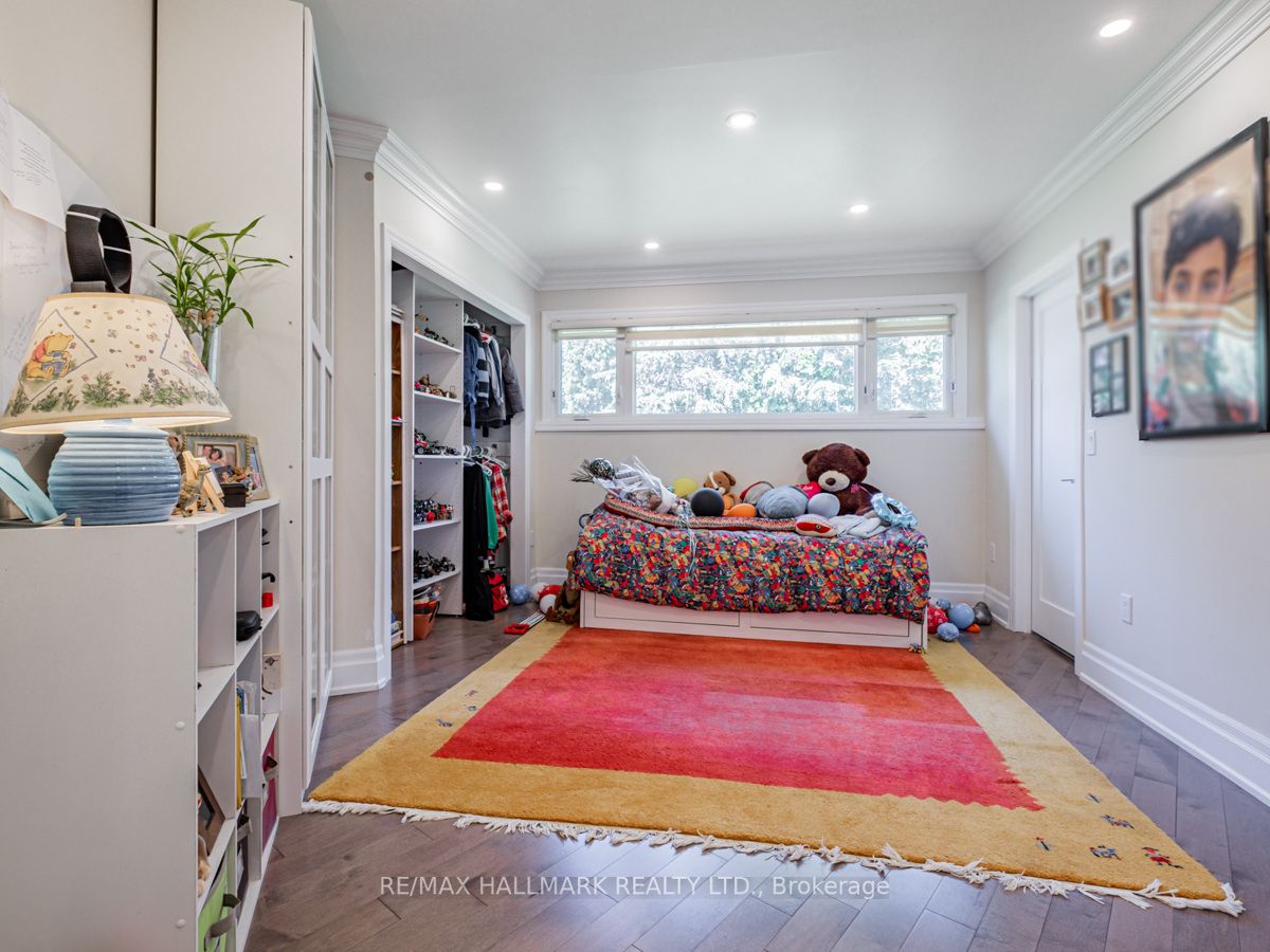115 Lynwood Cres